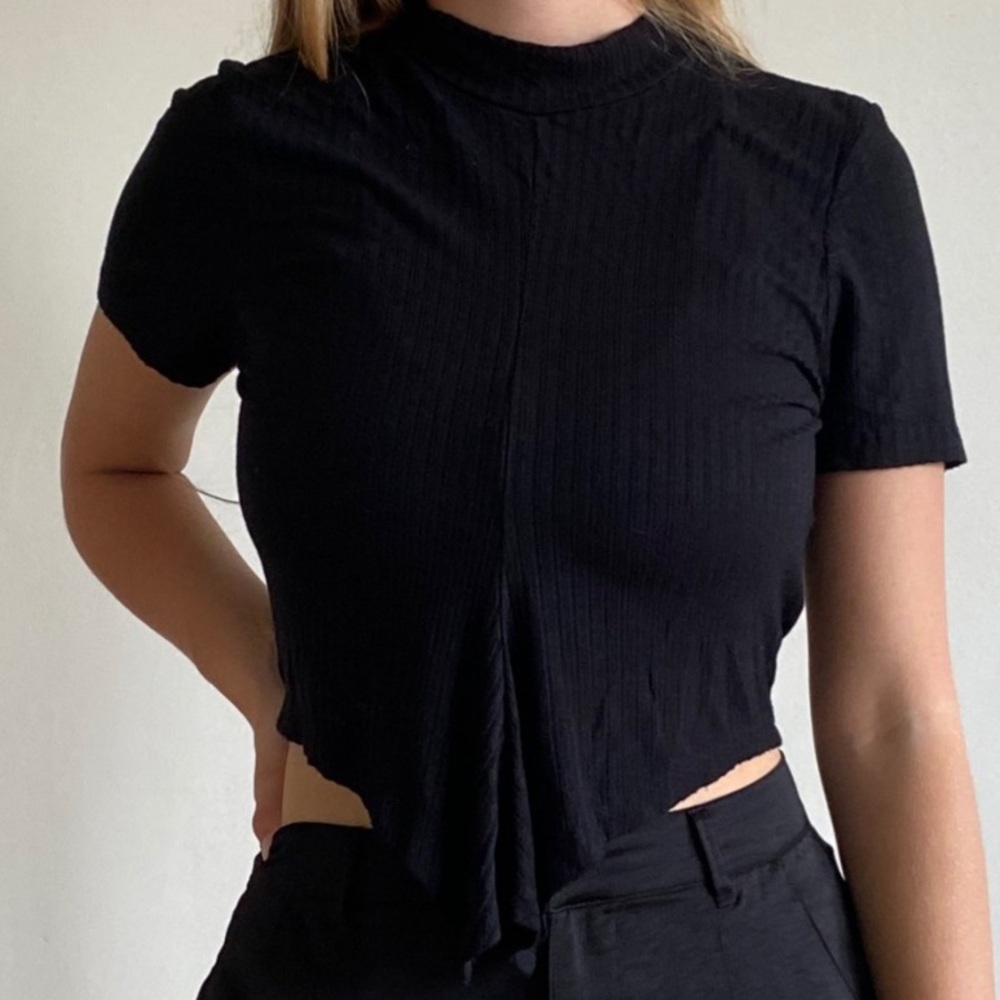 Ribbed crop top